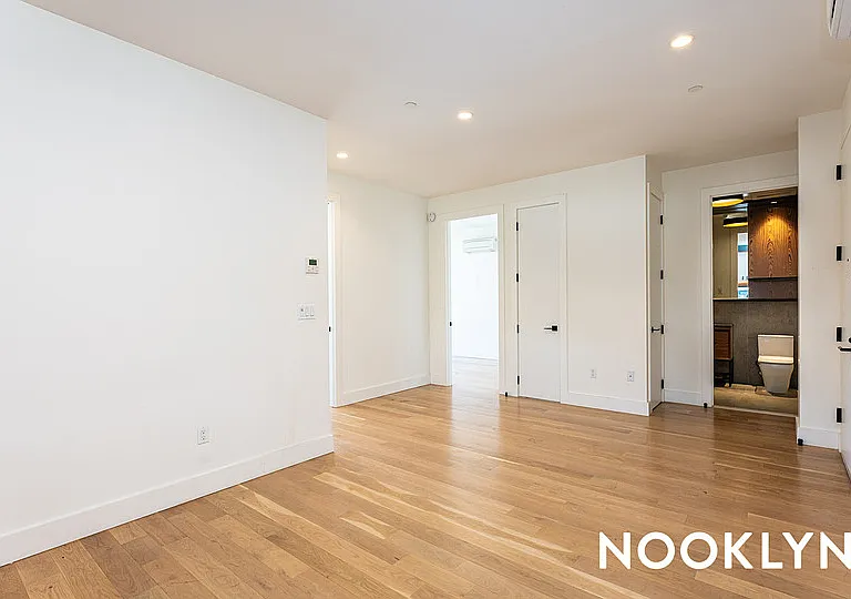 16 Charles Pl #5A — Photo 16