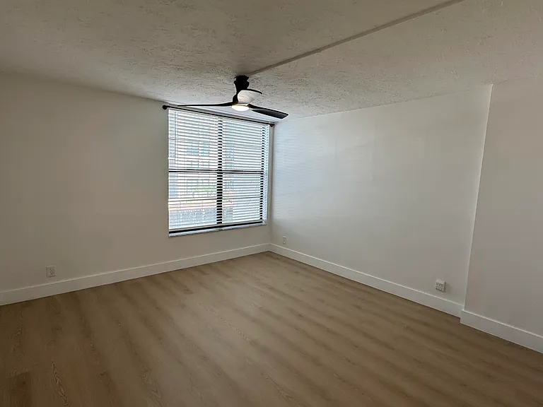 12 Royal Palm Way #2050 — Photo 8