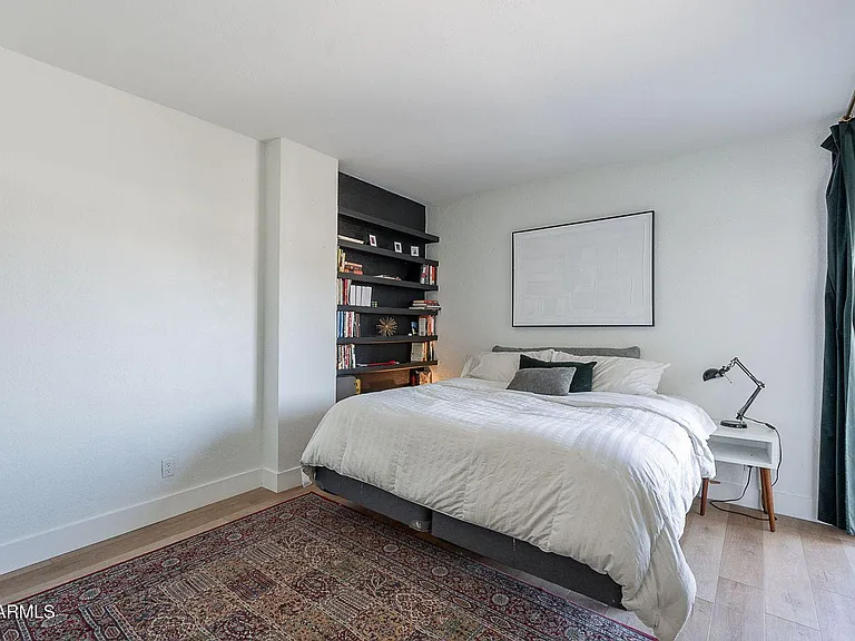 805 N 4th Ave #403 — Photo 4