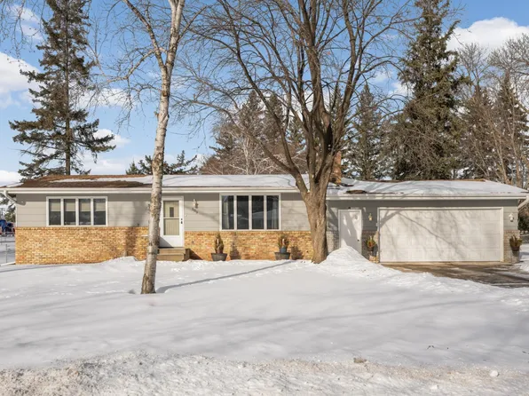309 Bridge St, Shoreview, MN 55126