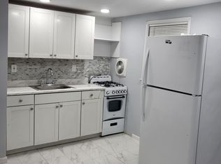 206 Waldo St FLOOR 2, Copiague, NY 11726