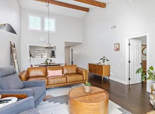 8633 Circle R Course Ln, Escondido, CA 92026