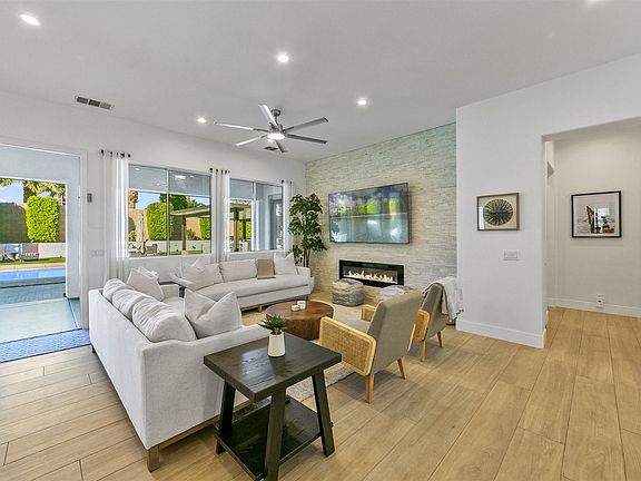4th image of 80694 Plum Ln