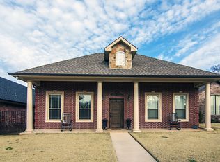 520 Castlemaine Cir, Longview, TX 75605