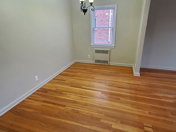 4th image of 166-11 15th Dr