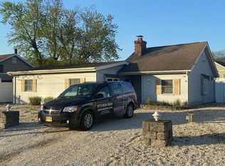 94 Jeteemale Dr, Manahawkin, NJ 08050