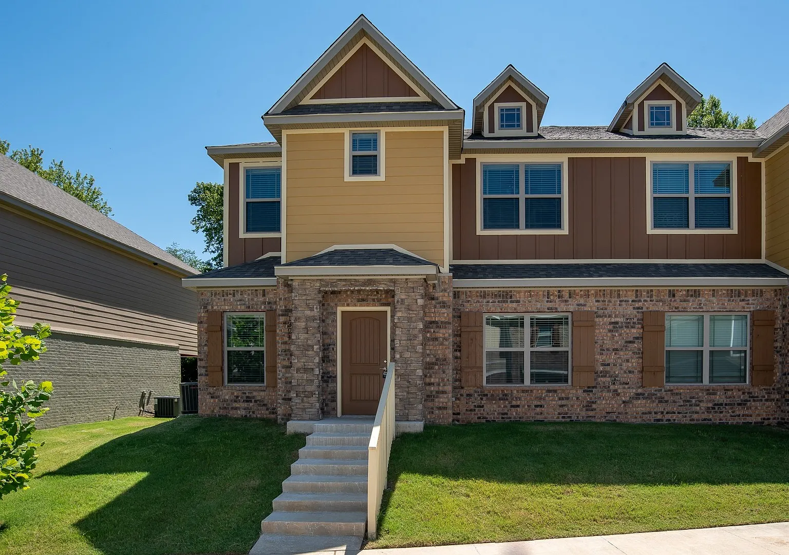 Indus Homes - 1324 Corsica — Photo 1