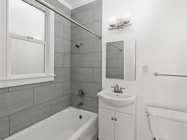 1700 Broadway Street — Photo 10