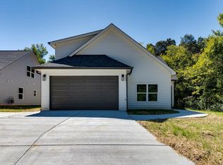 4789 Green Shanty Rd, Ooltewah, TN 37363