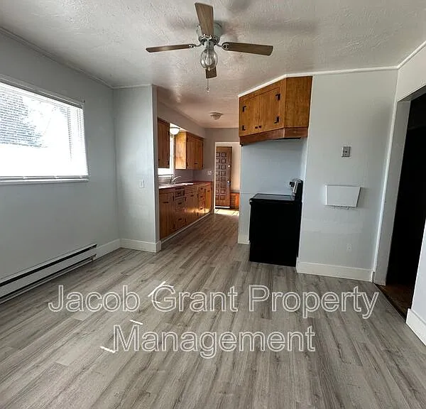 282 J St — Photo 23