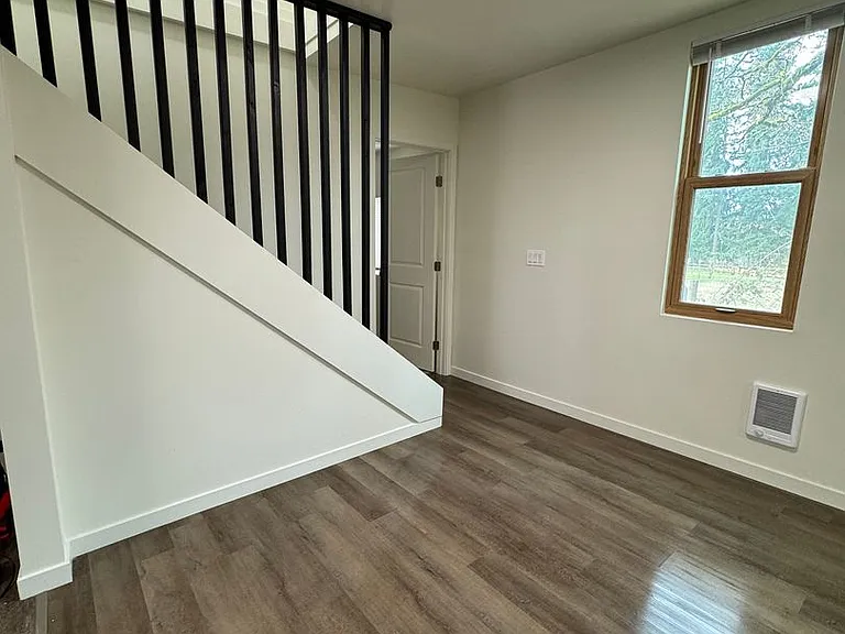 16025 SE Lake Holm Rd — Photo 5