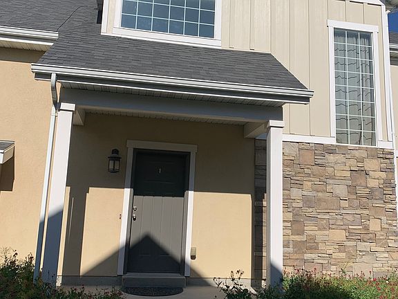2nd image of 1909 W Trail Heights Dr