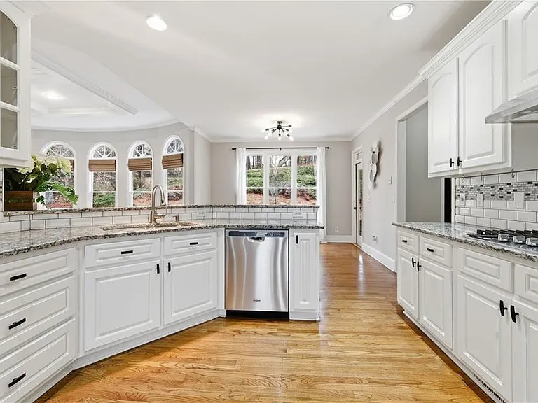 2570 Wood Creek Ct — Photo 22
