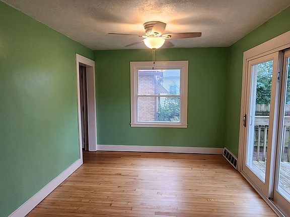 2nd image of 1516 40th St