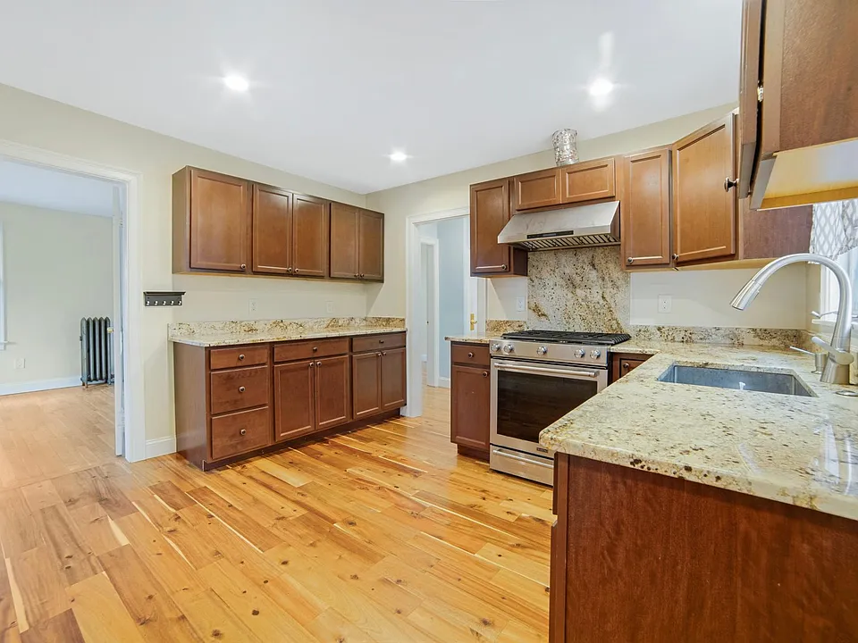 75 Appleton St #1