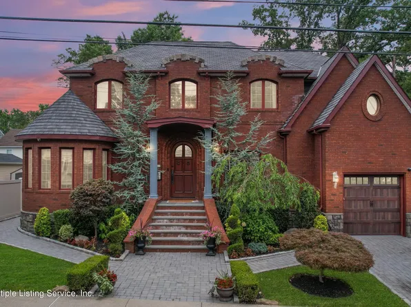 660 Oakland Ave, Staten Island, NY 10310