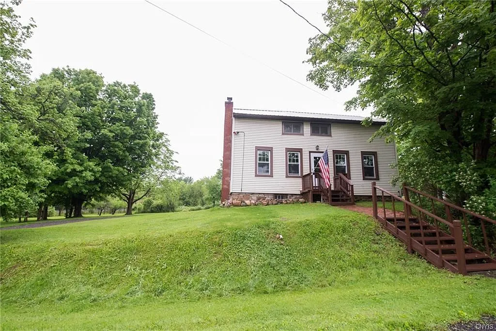 100 Bippus Rd photo 1