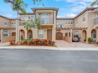 6873 Julia Gardens Dr, Coconut Creek, FL 33073