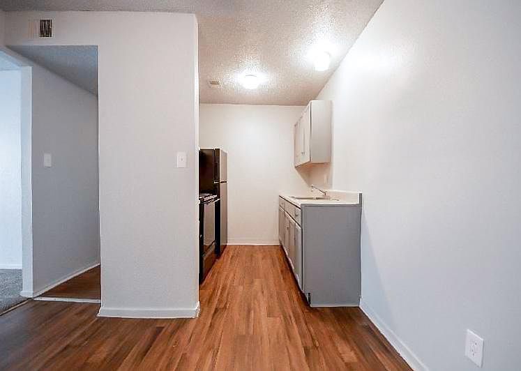 Victory Park Apartments 12322 E 3rd St Grandview MO Zillow