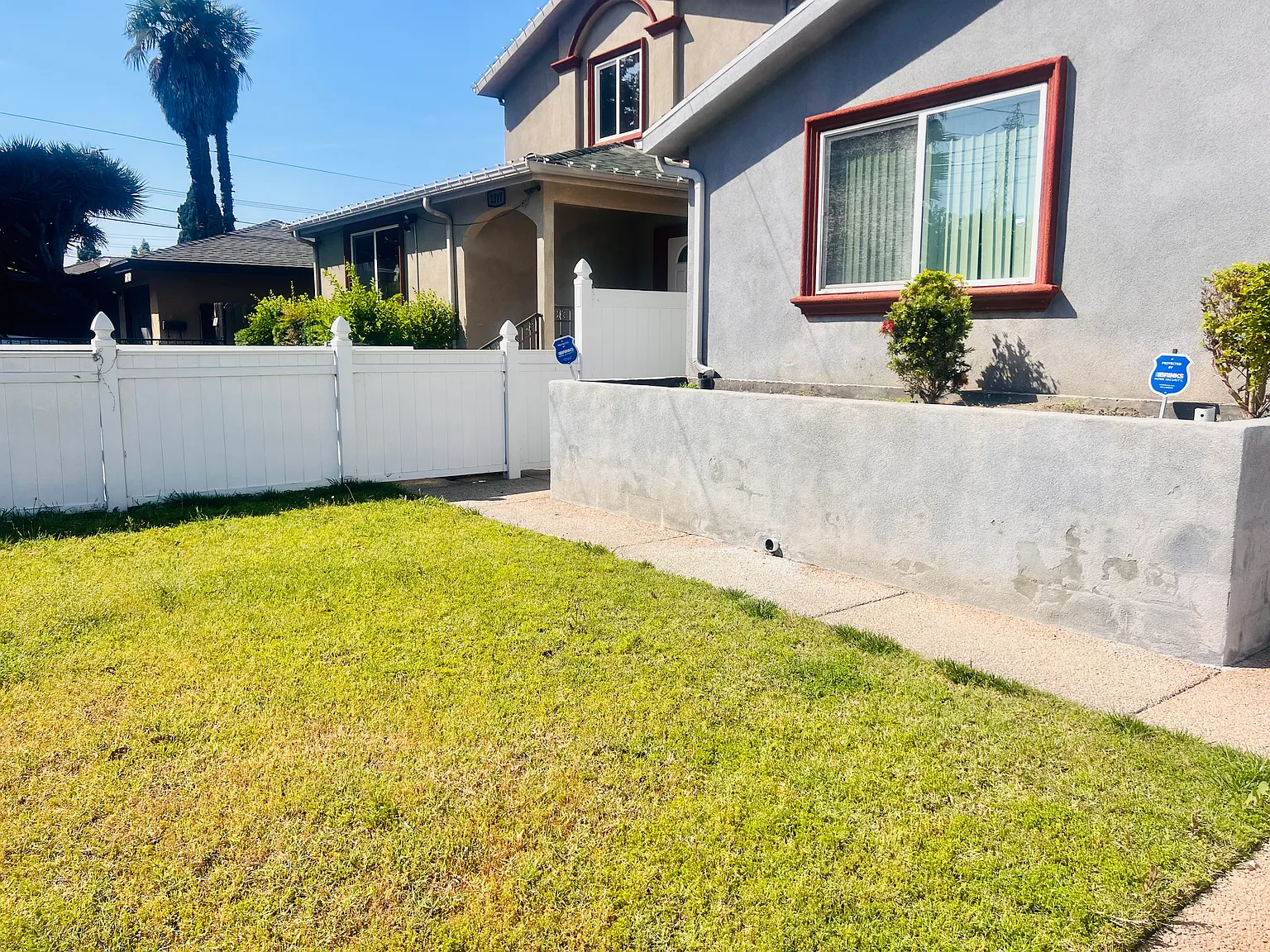 W Lincoln St, Long Beach — Photo 4