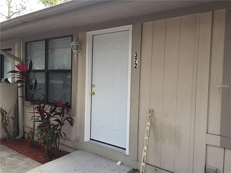 1st image of 372 Knights Ct