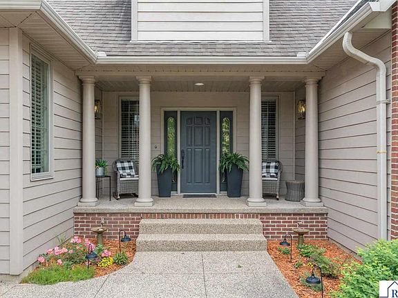 3rd image of 233 Woodhill Ct