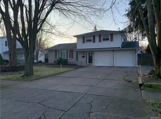115 Pin Oak Dr, Buffalo, NY