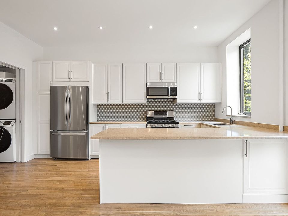 1st image of 498 7th St Floor 1