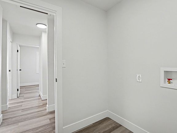 5th image of 4348 Nevada Ave