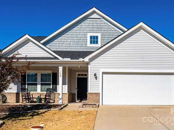 7669 Tanglewood Way, Denver, NC 28037