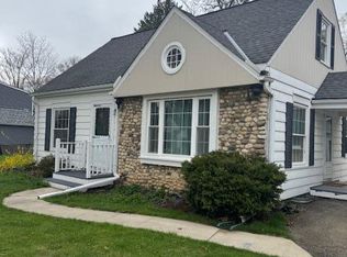 17800 W Roosevelt Ave, New Berlin, WI 53146