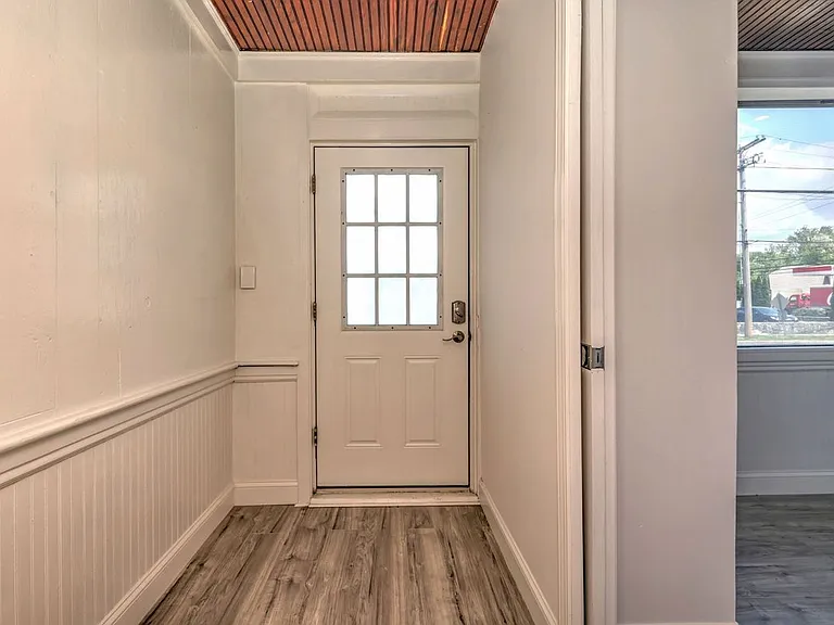 330 Naugatuck Ave — Photo 9