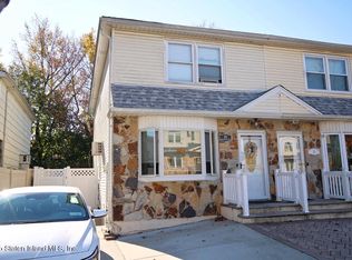 22 Tanglewood Dr, Staten Island, NY 10308