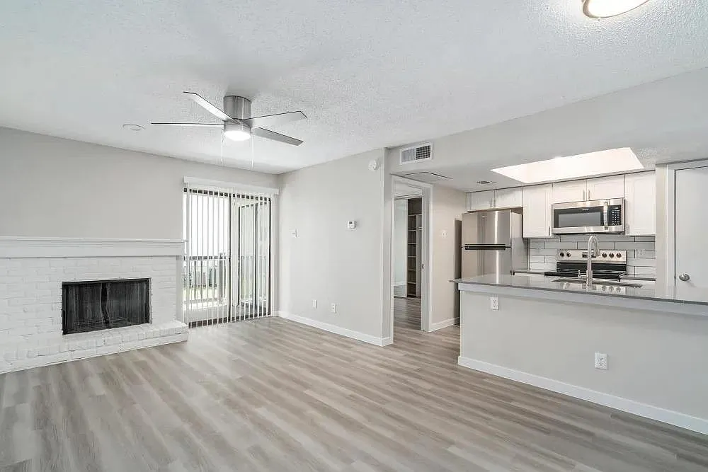 The Emily Apartments at North Dallas — Photo 4