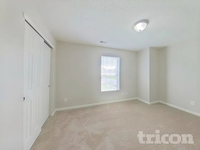 5104 Mintvale Dr — Photo 14