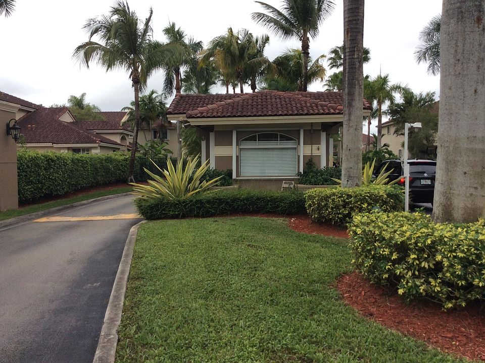 1st image of 11602 NW 51st Ln