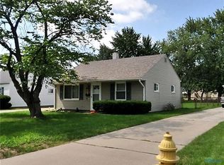 1109 Scott St, Maumee, OH 43537