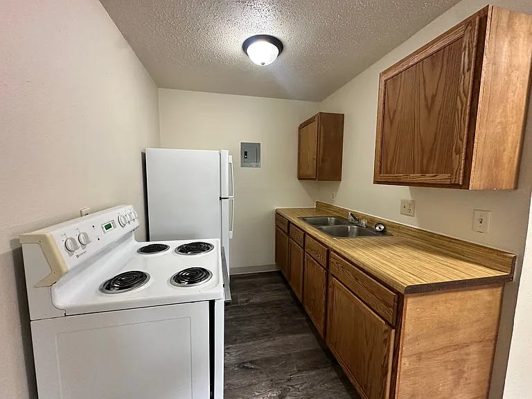 24th St. Apartments — Photo 28