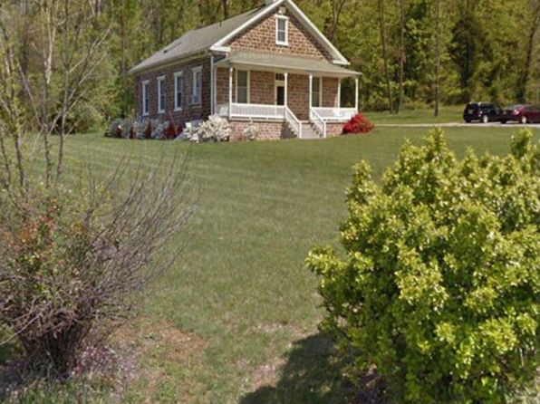 935 Old Quaker Rd