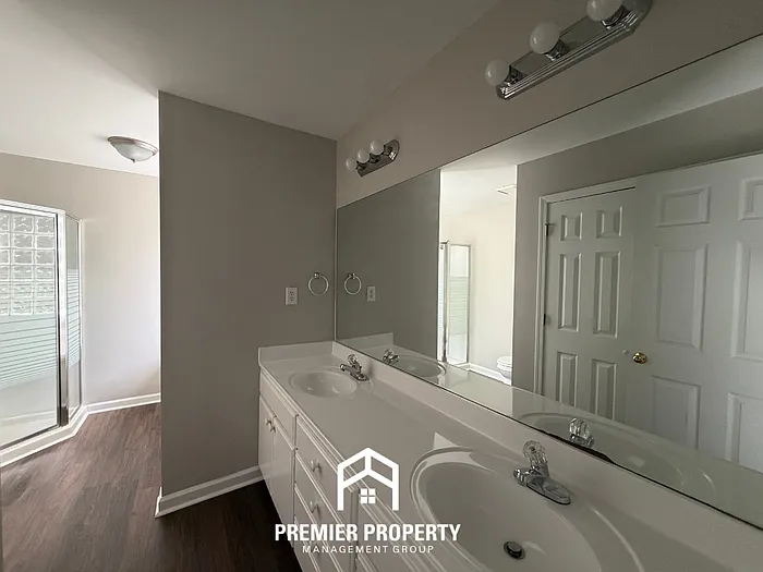 7118 Roundstone Dr — Photo 13