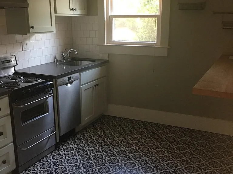 1727 T St #D — Photo 2