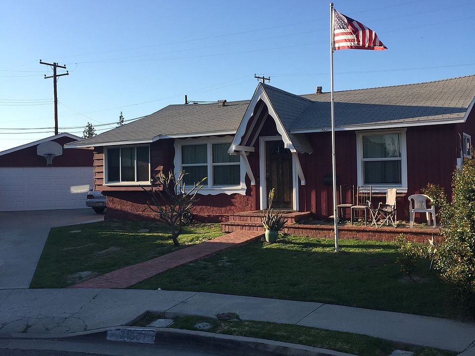 1st image of 21301 Rossford Ave