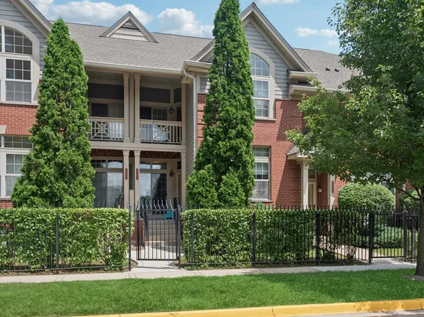 8471 Callie Ave, Morton Grove, IL 60053