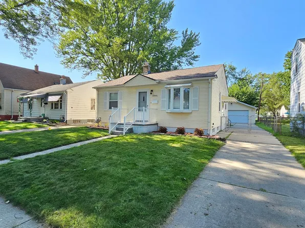 25516 Colgate St, Dearborn Heights, MI 48125