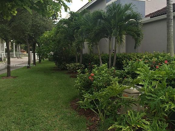 2nd image of 7983 NW 114th Pl