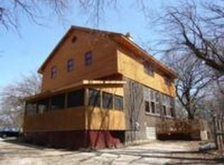 25285 N Gilmer Rd, Mundelein, IL 60060