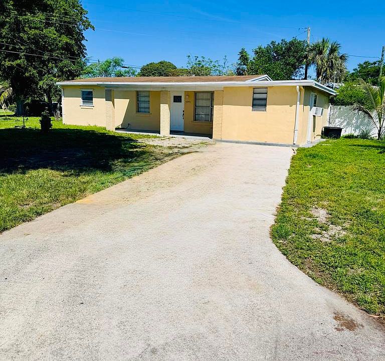 1st image of 5755 Winfield Blvd