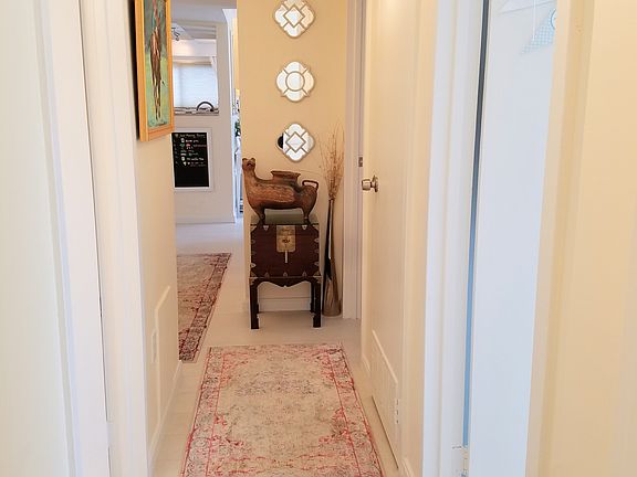 Hallway to bedrooms