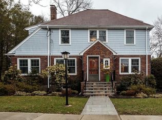 20 Lawrence Ln, Belmont, MA 02478