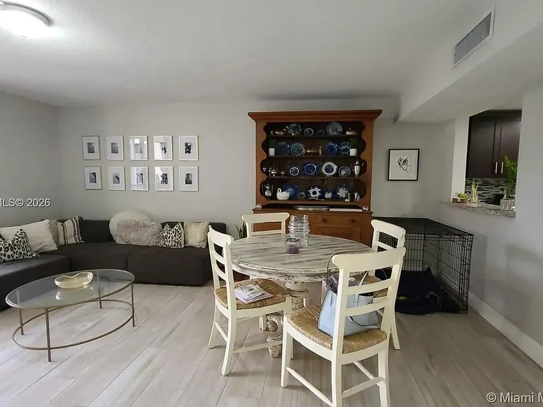 8015 SW 107th Ave #222 — Photo 8
